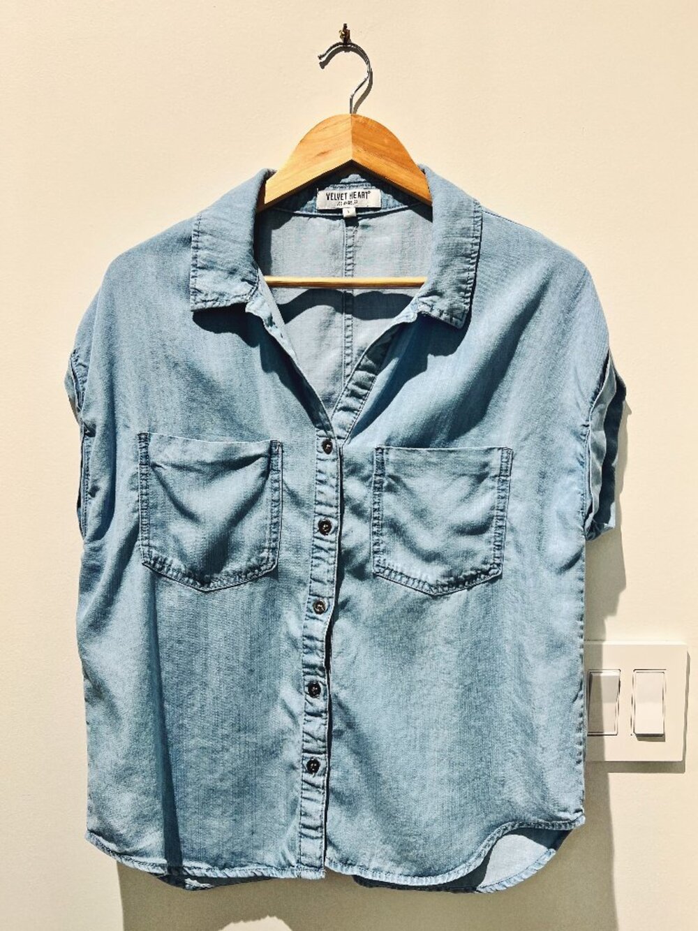 Velvet Heart Chambray Utility Button-Down Shirt | Light Wash | Sz. L